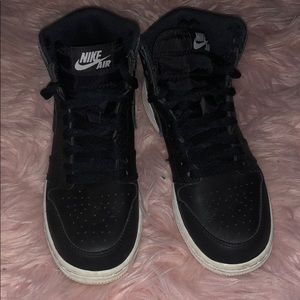 Air Jordan 1 “ Cyber Monday “ GS SIZE 4